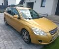 Желтый Киа Сид, объемом двигателя 1.4 л и пробегом 420 тыс. км за 4500 $, фото 1 на Automoto.ua