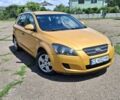 Желтый Киа Сид, объемом двигателя 1.4 л и пробегом 162 тыс. км за 5200 $, фото 1 на Automoto.ua
