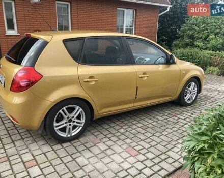 Киа Сид 2007 в Хмельницком на Automoto.ua Желтый Киа Сид, объемом двигателя 1.59 л и пробегом 198 тыс. км за 4000 $, фото 2 на Automoto.ua