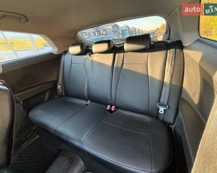 Желтый Киа Сид, объемом двигателя 2 л и пробегом 180 тыс. км за 6000 $, фото 12 на Automoto.ua
