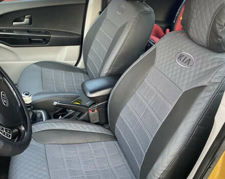 Желтый Киа Сид, объемом двигателя 1.59 л и пробегом 155 тыс. км за 5300 $, фото 5 на Automoto.ua