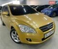 Желтый Киа Сид, объемом двигателя 1.6 л и пробегом 250 тыс. км за 5750 $, фото 1 на Automoto.ua