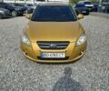 Желтый Киа Сид, объемом двигателя 1.59 л и пробегом 175 тыс. км за 6200 $, фото 1 на Automoto.ua