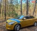 Желтый Киа Сид, объемом двигателя 1.6 л и пробегом 264 тыс. км за 5500 $, фото 2 на Automoto.ua