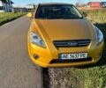 Желтый Киа Сид, объемом двигателя 2 л и пробегом 180 тыс. км за 6000 $, фото 2 на Automoto.ua