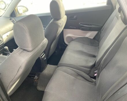 Желтый Киа Сид, объемом двигателя 1.4 л и пробегом 360 тыс. км за 3700 $, фото 12 на Automoto.ua