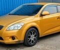 Желтый Киа Сид, объемом двигателя 1.4 л и пробегом 211 тыс. км за 3997 $, фото 1 на Automoto.ua