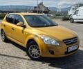 Желтый Киа Сид, объемом двигателя 1.59 л и пробегом 196 тыс. км за 3500 $, фото 1 на Automoto.ua
