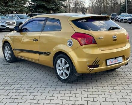 Жовтий Кіа Сід, об'ємом двигуна 1.4 л та пробігом 258 тис. км за 5400 $, фото 3 на Automoto.ua