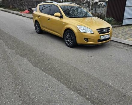 Желтый Киа Сид, объемом двигателя 1.58 л и пробегом 270 тыс. км за 5300 $, фото 1 на Automoto.ua