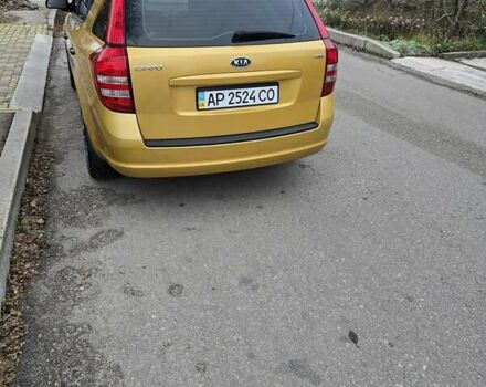 Желтый Киа Сид, объемом двигателя 1.58 л и пробегом 270 тыс. км за 5300 $, фото 3 на Automoto.ua
