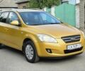 Желтый Киа Сид, объемом двигателя 1.6 л и пробегом 290 тыс. км за 5350 $, фото 1 на Automoto.ua