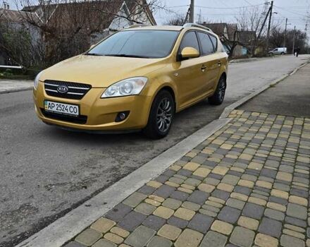 Желтый Киа Сид, объемом двигателя 1.58 л и пробегом 270 тыс. км за 5300 $, фото 1 на Automoto.ua