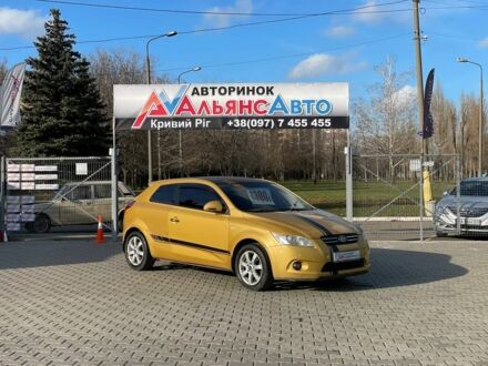 Жовтий Кіа Сід, об'ємом двигуна 1.4 л та пробігом 258 тис. км за 5400 $, фото 1 на Automoto.ua