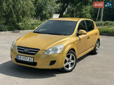 Киа Сид 2008 в Днепре (Днепропетровске) на Automoto.ua Желтый Киа Сид, объемом двигателя 1.6 л и пробегом 206 тыс. км за 5250 $, фото 1 на Automoto.ua