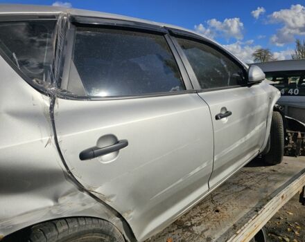 Сірий Кіа Сід, об'ємом двигуна 1.6 л та пробігом 222 тис. км за 999 $, фото 2 на Automoto.ua