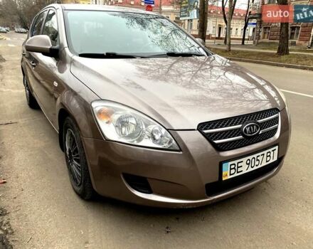 Киа Сид 2007 в Киеве на Automoto.ua Серый Киа Сид, объемом двигателя 1.4 л и пробегом 220 тыс. км за 5000 $, фото 1 на Automoto.ua