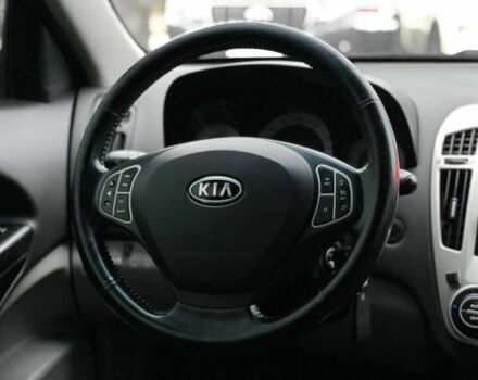 Сірий Кіа Сід, об'ємом двигуна 1.6 л та пробігом 244 тис. км за 5500 $, фото 10 на Automoto.ua