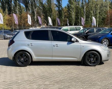 Серый Киа Сид, объемом двигателя 1.6 л и пробегом 244 тыс. км за 5700 $, фото 7 на Automoto.ua