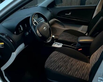 Сірий Кіа Сід, об'ємом двигуна 2 л та пробігом 136 тис. км за 7800 $, фото 15 на Automoto.ua