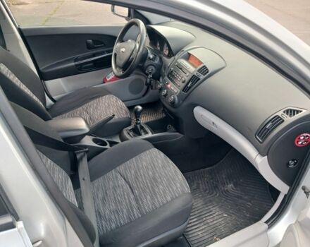 Киа Сид 2007 в Кривом Роге на Automoto.ua Серый Киа Сид, объемом двигателя 1.4 л и пробегом 221 тыс. км за 5500 $, фото 8 на Automoto.ua