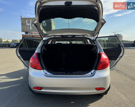 Серый Киа Сид, объемом двигателя 1.6 л и пробегом 134 тыс. км за 4900 $, фото 6 на Automoto.ua