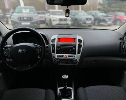 Сірий Кіа Сід, об'ємом двигуна 1.6 л та пробігом 244 тис. км за 5500 $, фото 17 на Automoto.ua