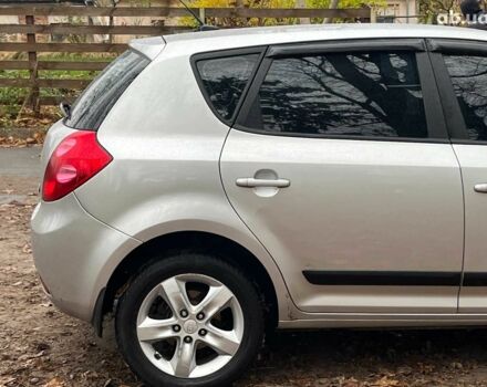 Серый Киа Сид, объемом двигателя 1.6 л и пробегом 227 тыс. км за 5590 $, фото 11 на Automoto.ua