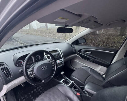 Серый Киа Сид, объемом двигателя 2 л и пробегом 278 тыс. км за 6300 $, фото 15 на Automoto.ua