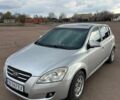 Серый Киа Сид, объемом двигателя 2 л и пробегом 220 тыс. км за 5500 $, фото 1 на Automoto.ua