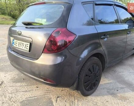 Сірий Кіа Сід, об'ємом двигуна 1.4 л та пробігом 233 тис. км за 4590 $, фото 7 на Automoto.ua