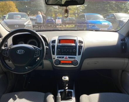 Серый Киа Сид, объемом двигателя 1.6 л и пробегом 244 тыс. км за 5700 $, фото 9 на Automoto.ua