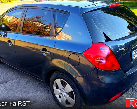 Киа Сид 2007 в Ровно на Automoto.ua Серый Киа Сид, объемом двигателя 1.6 л и пробегом 215 тыс. км за 5300 $, фото 5 на Automoto.ua