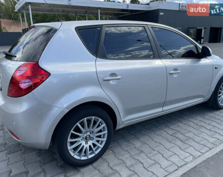 Сірий Кіа Сід, об'ємом двигуна 1.6 л та пробігом 222 тис. км за 5800 $, фото 2 на Automoto.ua
