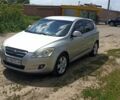 Серый Киа Сид, объемом двигателя 1.6 л и пробегом 255 тыс. км за 4800 $, фото 1 на Automoto.ua