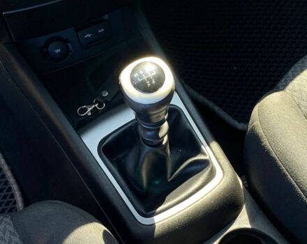 Серый Киа Сид, объемом двигателя 1.6 л и пробегом 244 тыс. км за 5700 $, фото 14 на Automoto.ua