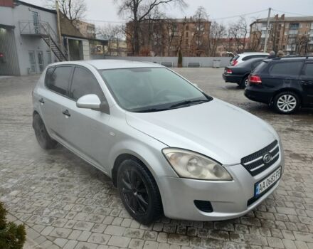 Серый Киа Сид, объемом двигателя 1.6 л и пробегом 265 тыс. км за 4900 $, фото 1 на Automoto.ua