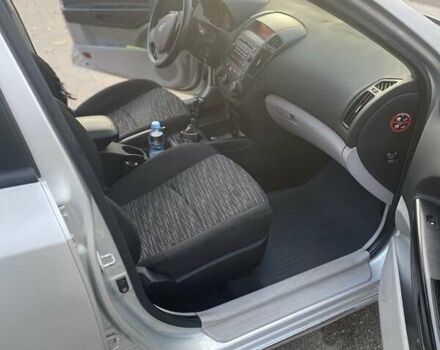 Киа Сид 2007 в Киеве на Automoto.ua Серый Киа Сид, объемом двигателя 1.4 л и пробегом 222 тыс. км за 3499 $, фото 4 на Automoto.ua