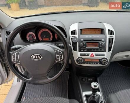 Сірий Кіа Сід, об'ємом двигуна 1.6 л та пробігом 205 тис. км за 5700 $, фото 13 на Automoto.ua