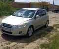 Серый Киа Сид, объемом двигателя 1.58 л и пробегом 255 тыс. км за 4800 $, фото 5 на Automoto.ua
