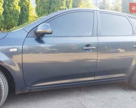 Серый Киа Сид, объемом двигателя 1.6 л и пробегом 210 тыс. км за 5500 $, фото 6 на Automoto.ua