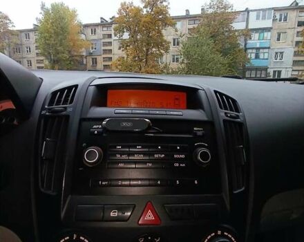 Серый Киа Сид, объемом двигателя 1.59 л и пробегом 334 тыс. км за 5400 $, фото 13 на Automoto.ua