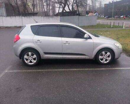 Серый Киа Сид, объемом двигателя 1.6 л и пробегом 228 тыс. км за 5500 $, фото 3 на Automoto.ua