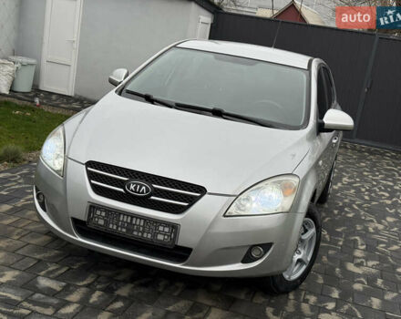 Серый Киа Сид, объемом двигателя 2 л и пробегом 191 тыс. км за 5700 $, фото 5 на Automoto.ua
