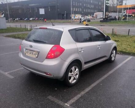 Серый Киа Сид, объемом двигателя 1.6 л и пробегом 228 тыс. км за 5500 $, фото 5 на Automoto.ua