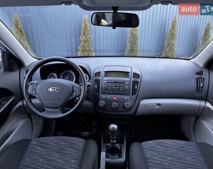 Сірий Кіа Сід, об'ємом двигуна 1.6 л та пробігом 77 тис. км за 7199 $, фото 69 на Automoto.ua