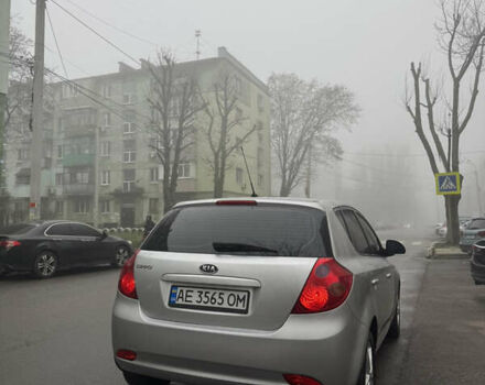 Серый Киа Сид, объемом двигателя 2 л и пробегом 278 тыс. км за 6300 $, фото 4 на Automoto.ua