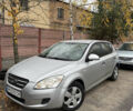 Серый Киа Сид, объемом двигателя 1.4 л и пробегом 220 тыс. км за 3999 $, фото 1 на Automoto.ua