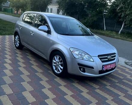 Сірий Кіа Сід, об'ємом двигуна 2 л та пробігом 136 тис. км за 7499 $, фото 2 на Automoto.ua