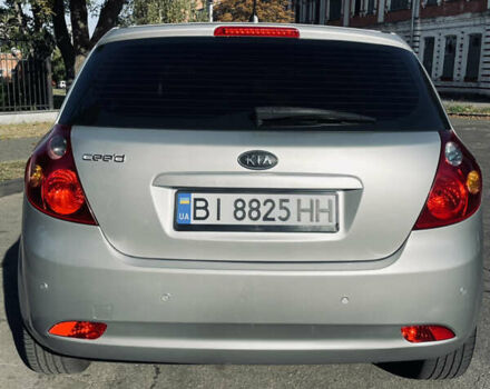 Серый Киа Сид, объемом двигателя 1.6 л и пробегом 223 тыс. км за 5500 $, фото 7 на Automoto.ua